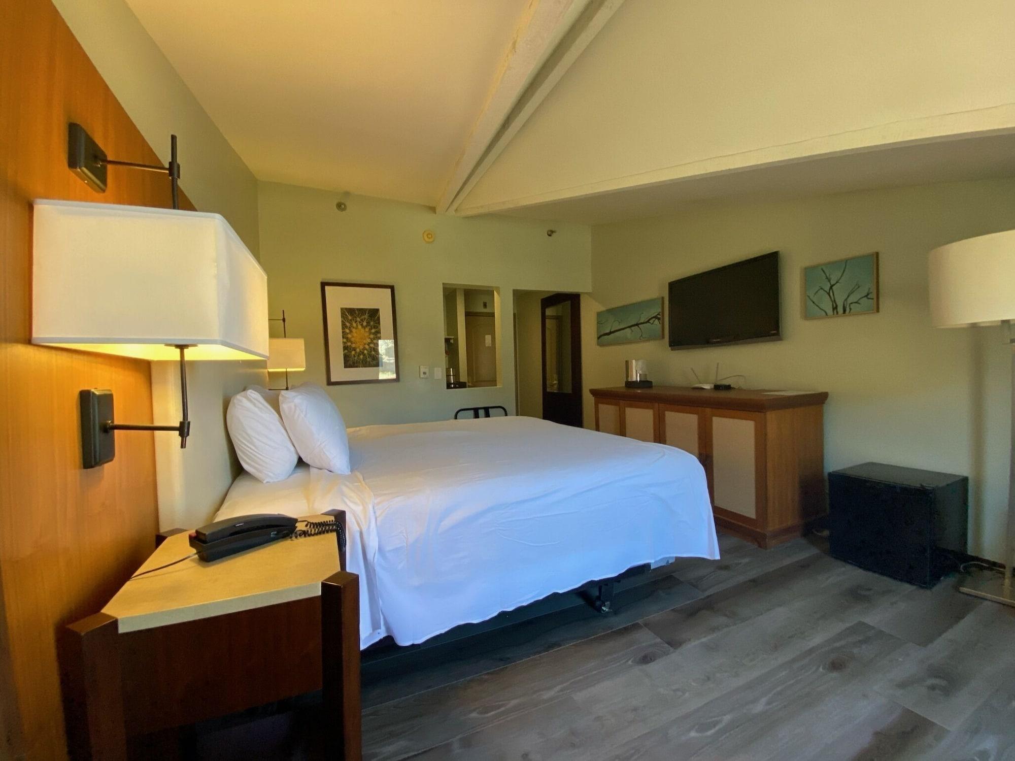 เดอะรีสอร์ต ออน เมานต์ ชาร์ลสตัน Hotel Mount Charleston ภายนอก รูปภาพ